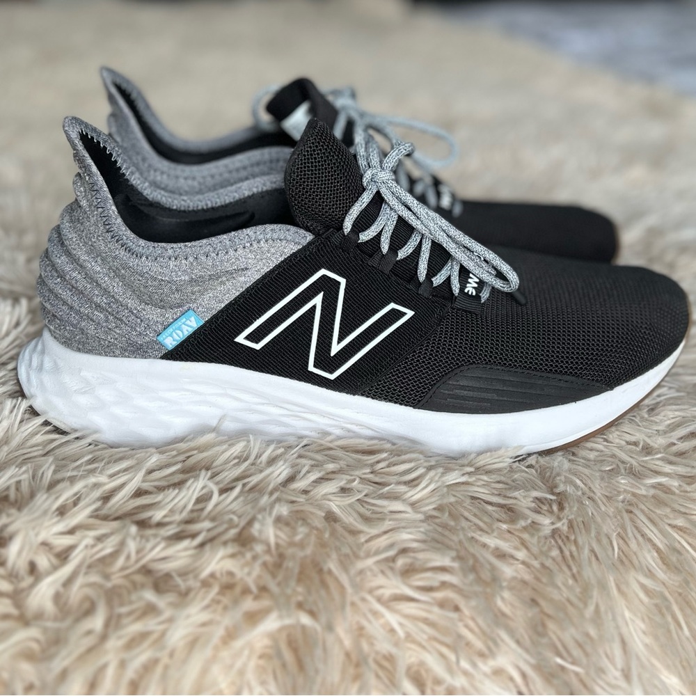 Men’s New Balance ROAV Sneakers. Size 11